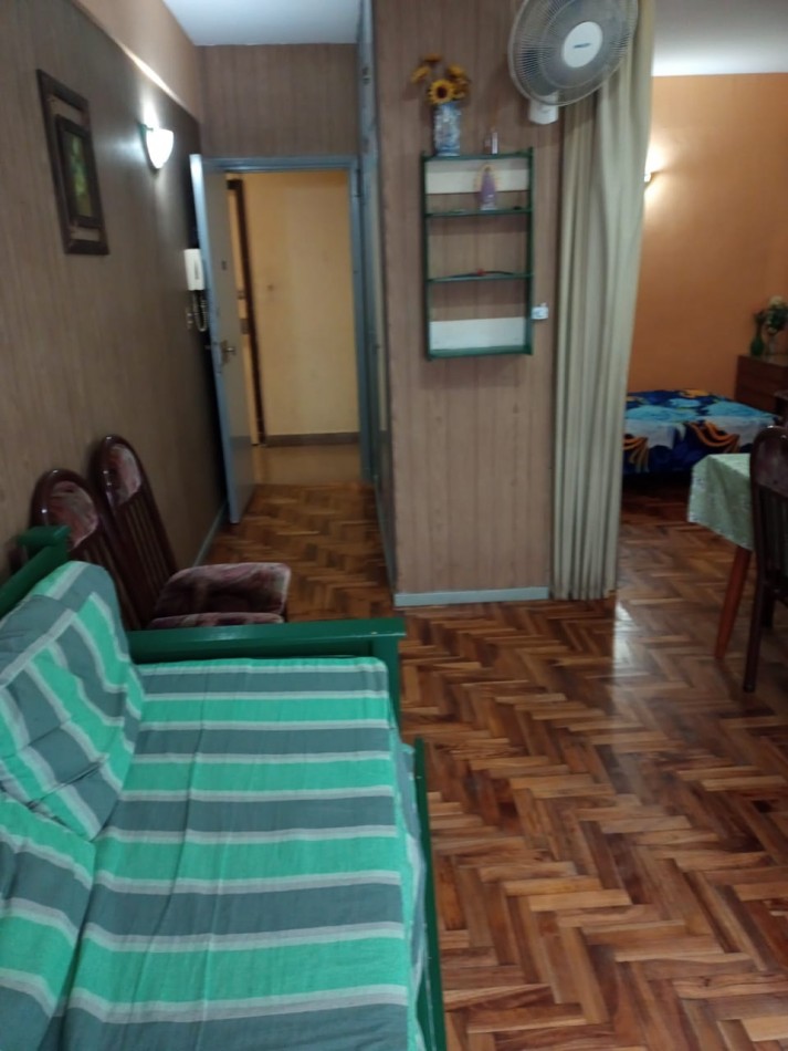 Real oportunidad de compra ( apto a credito ) ambiente y medio 32 mts U$S 35.000 !!!