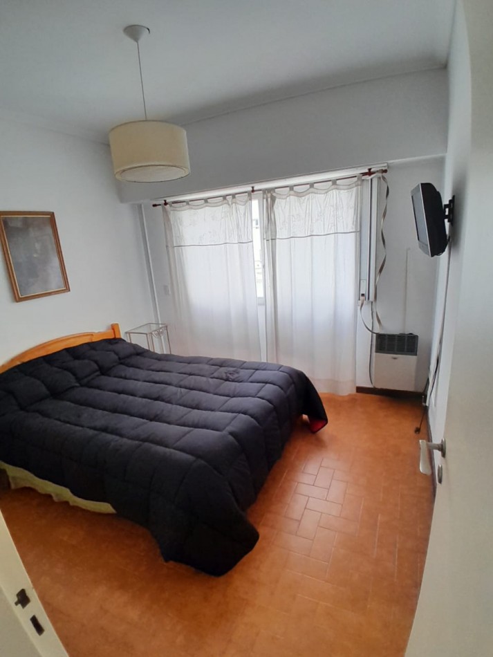 Exelente 3 ambientes externo con balcon a la calle