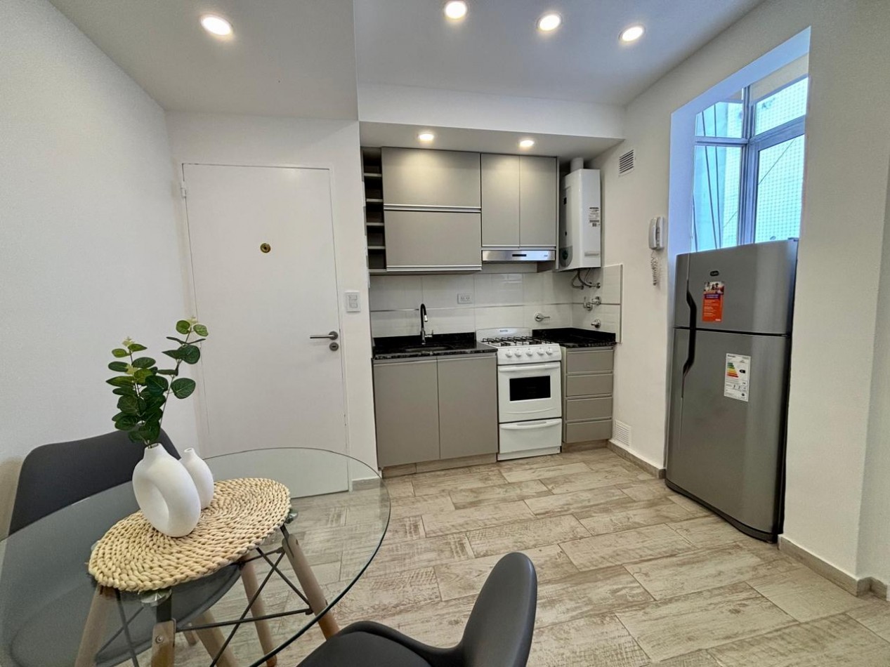 Hermoso departamento de un ambiente  dividido al contrafrente !!! 