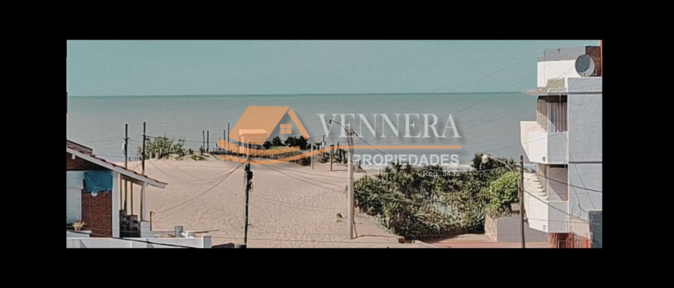 Complejo de departamentos y duplex en Villa Gesell PRIMERA LINEA DE MAR !! 