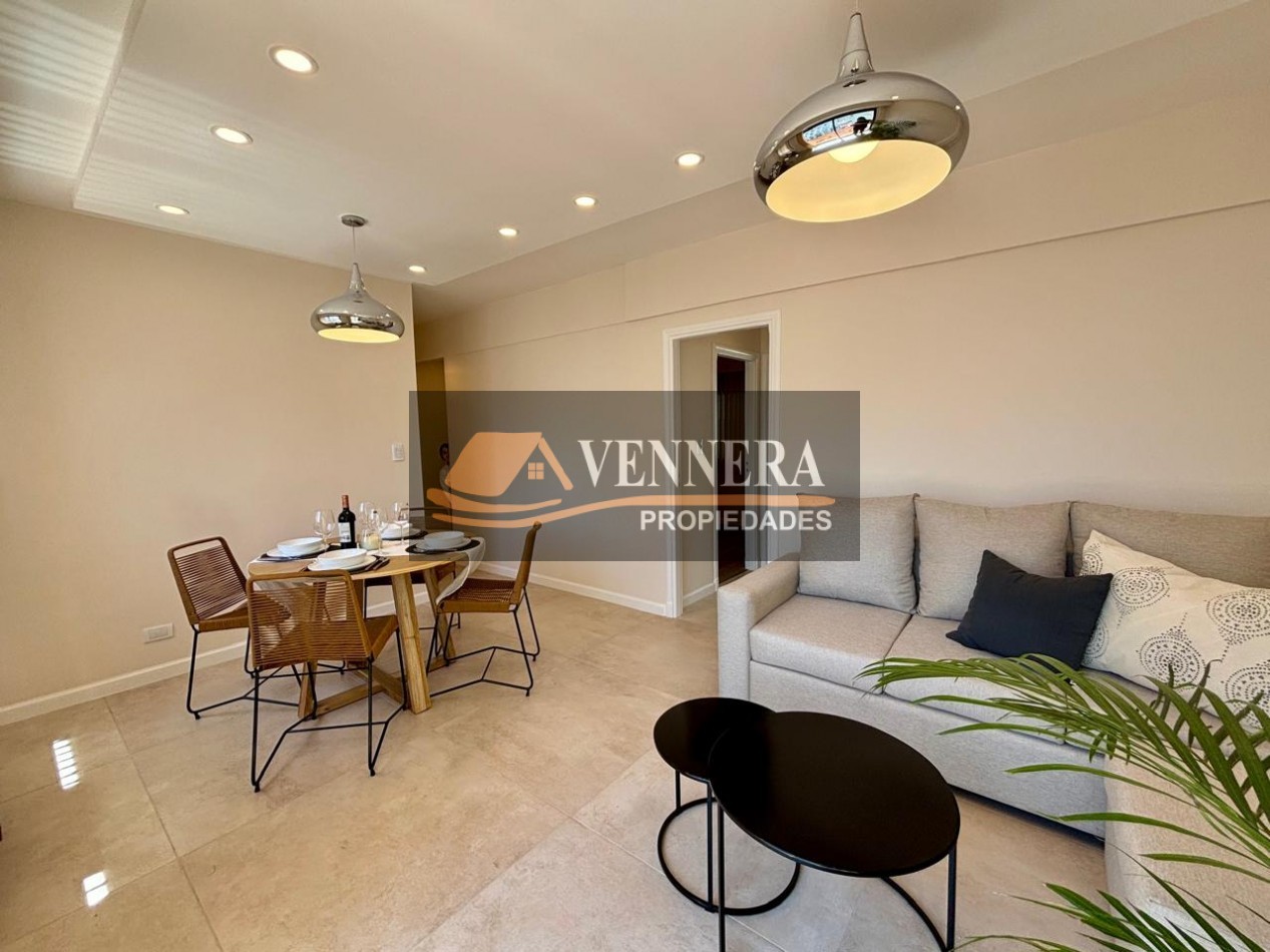 3 ambientes con dependencias de servicio y balcon terraza.