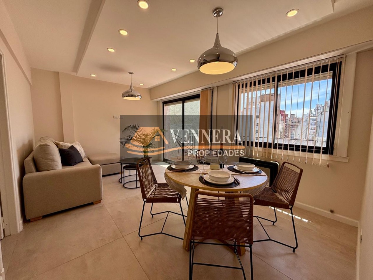 3 ambientes con dependencias de servicio y balcon terraza.