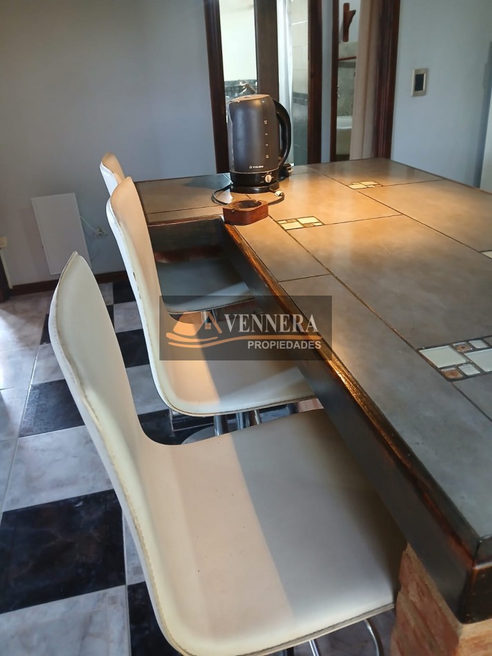 A pasos del Florida Outlet !!