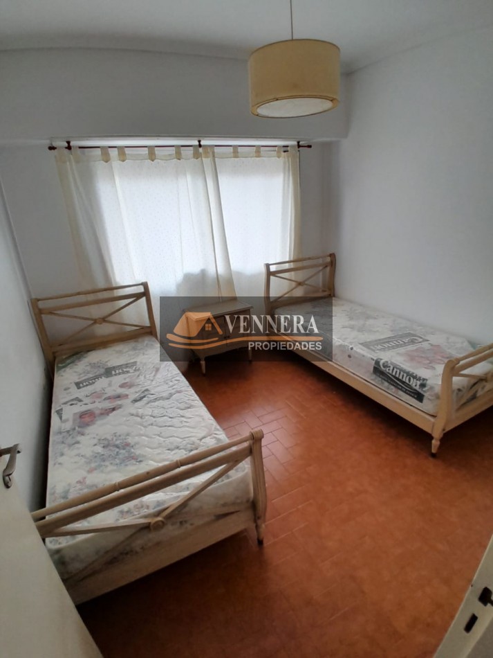 Exelente 3 ambientes externo con balcon a la calle