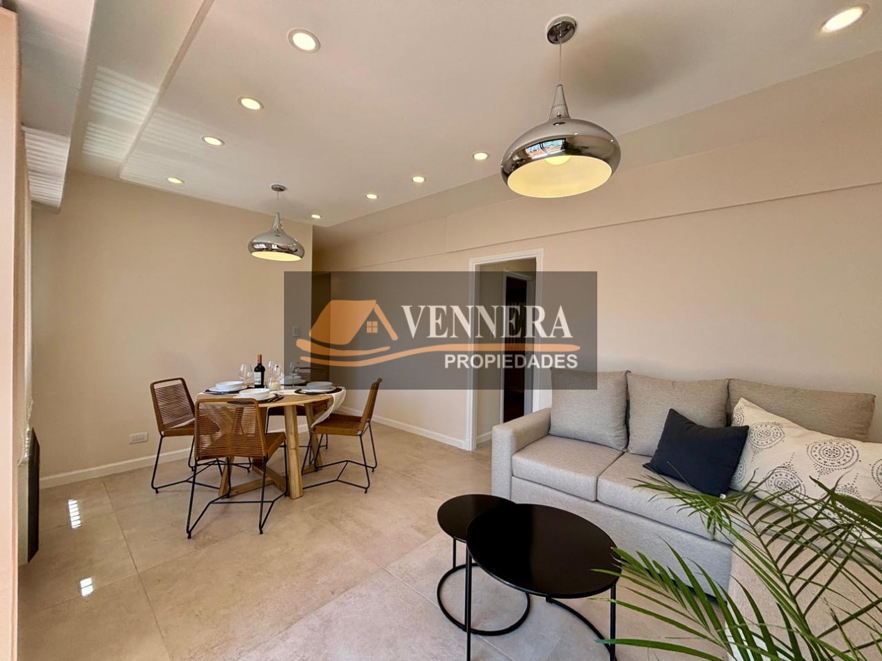 3 ambientes con dependencias de servicio y balcon terraza.