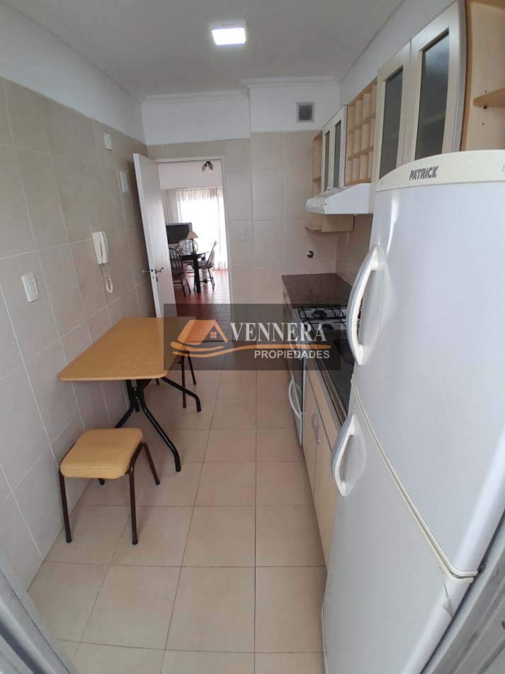 Exelente 3 ambientes externo con balcon a la calle
