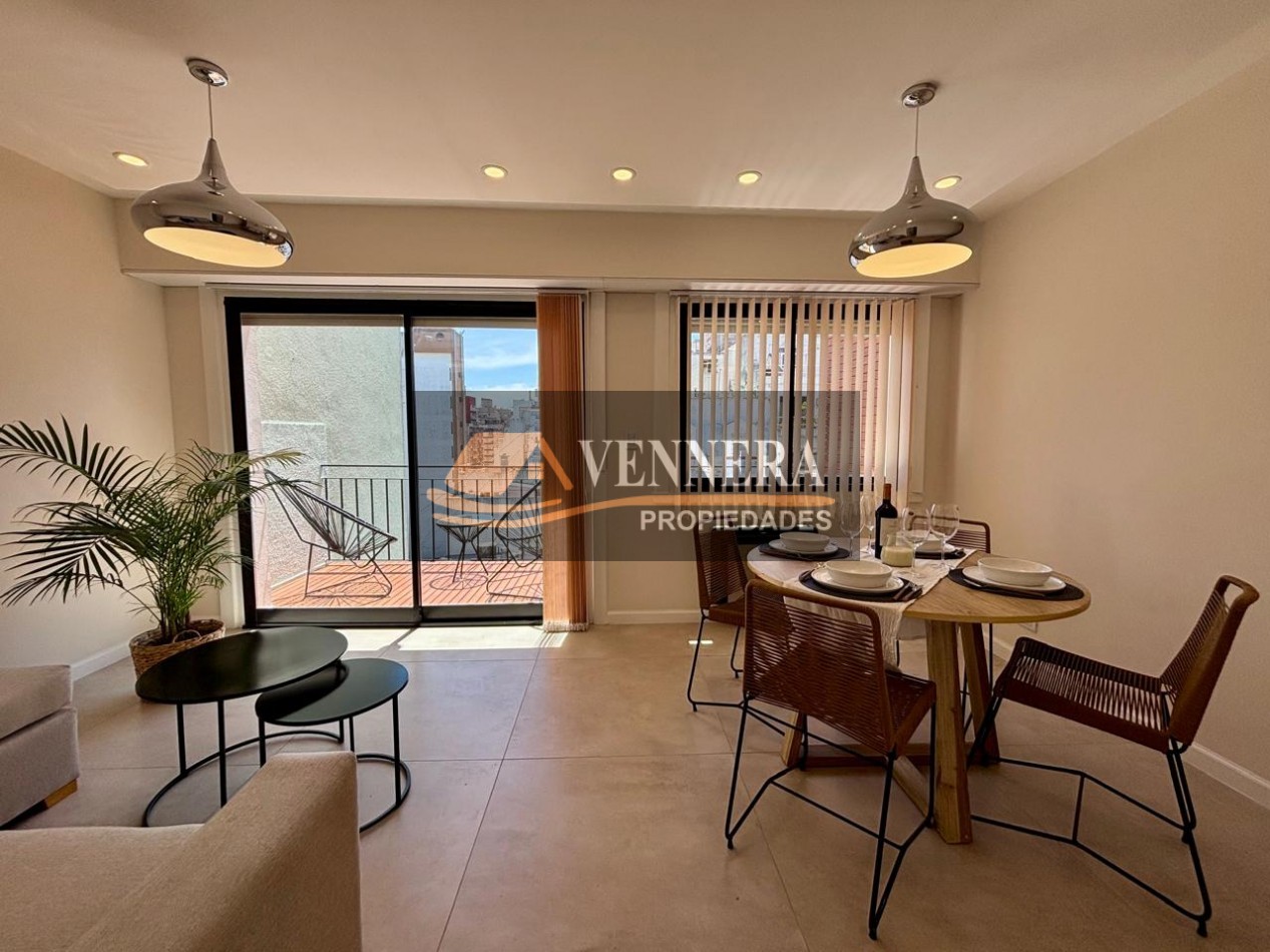 3 ambientes con dependencias de servicio y balcon terraza.