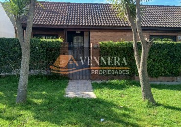 A pasos del Florida Outlet !!